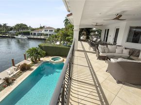 2320 NE 34th Ct, Lighthouse Point FL 33064