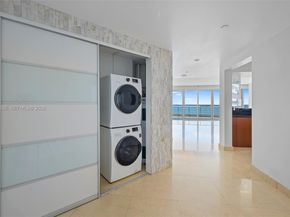 1331 Brickell Bay Dr 911, Miami FL 33131