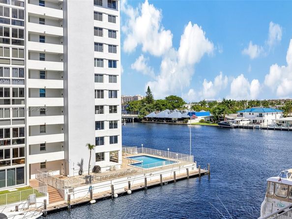 3100 NE 48th St 309, Fort Lauderdale FL 33308