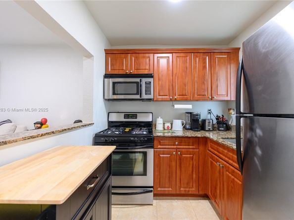 14500 SW 88th Ave 213, Palmetto Bay FL 33176