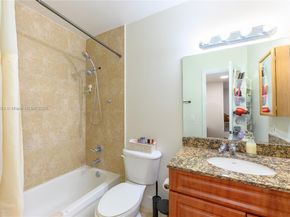14500 SW 88th Ave 213, Palmetto Bay FL 33176