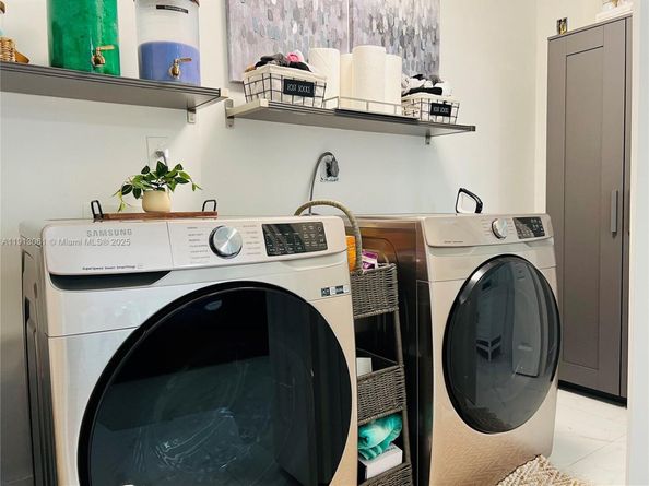 9645 SW 10th Ter, Miami FL 33174