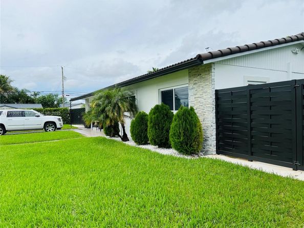 9645 SW 10th Ter, Miami FL 33174