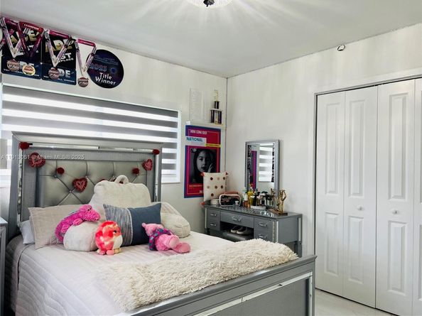 9645 SW 10th Ter, Miami FL 33174