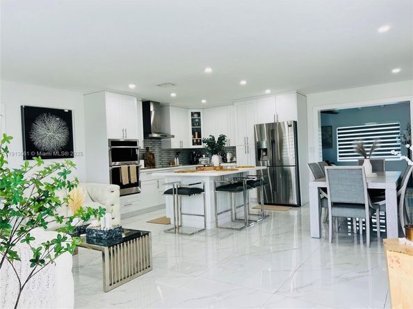 9645 SW 10th Ter, Miami FL 33174