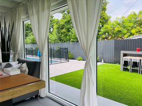 9645 SW 10th Ter, Miami FL 33174