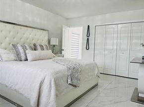 9645 SW 10th Ter, Miami FL 33174