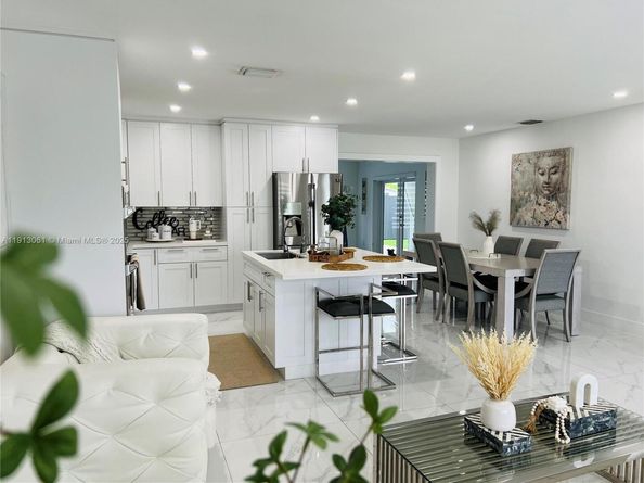 9645 SW 10th Ter, Miami FL 33174