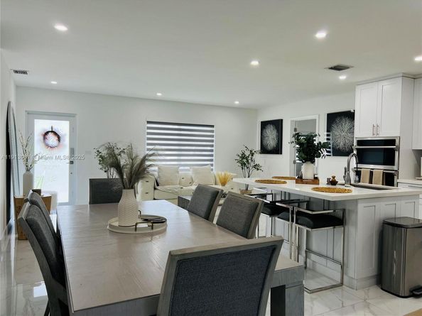 9645 SW 10th Ter, Miami FL 33174