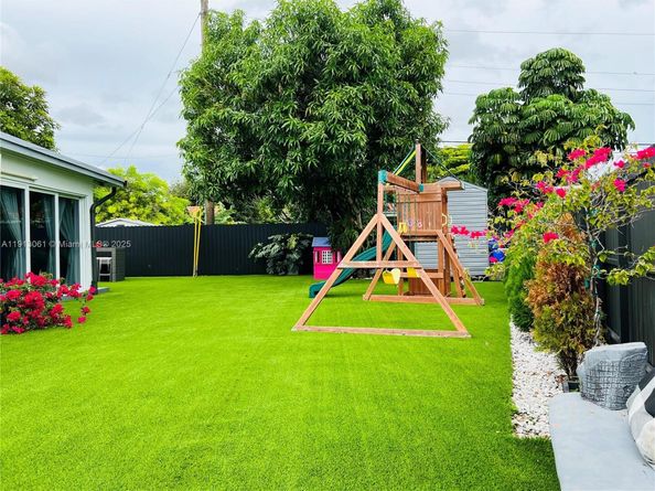 9645 SW 10th Ter, Miami FL 33174