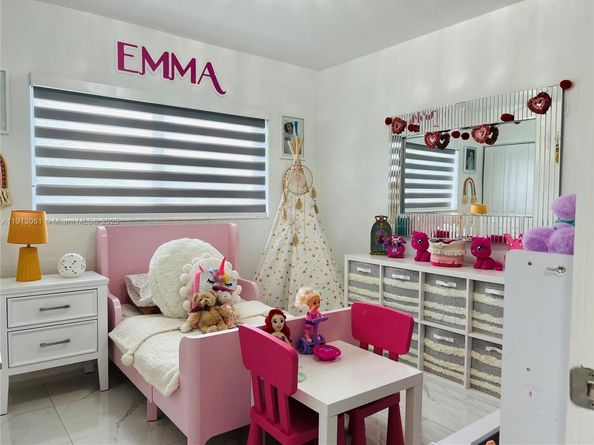 9645 SW 10th Ter, Miami FL 33174