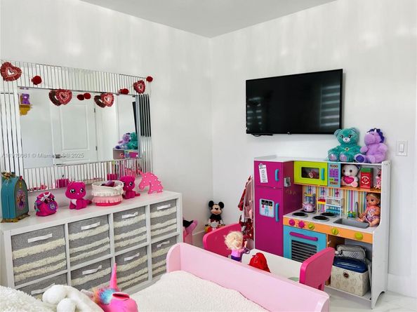 9645 SW 10th Ter, Miami FL 33174