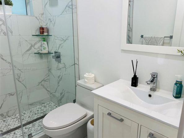 9645 SW 10th Ter, Miami FL 33174