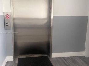 16500 Golf Club Rd 204, Weston FL 33326