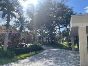 16500 Golf Club Rd 204, Weston FL 33326