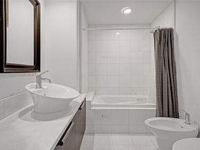 2950 NE 188th Street 225, Aventura FL 33180