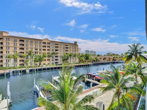 2950 NE 188th Street 225, Aventura FL 33180