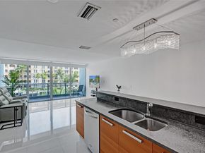 2950 NE 188th Street 225, Aventura FL 33180