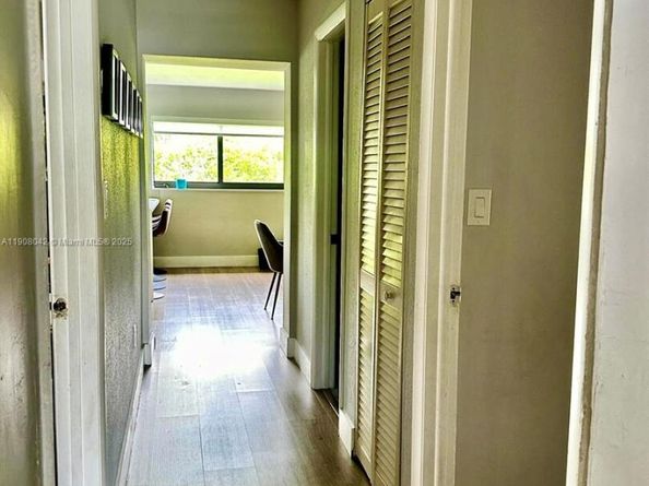 3121 SW 20th St, Miami FL 33145