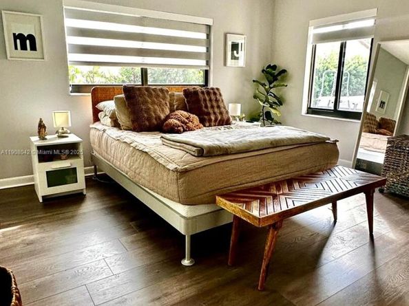 3121 SW 20th St, Miami FL 33145