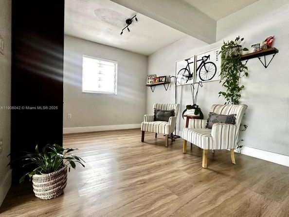 3121 SW 20th St, Miami FL 33145