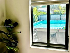 3121 SW 20th St, Miami FL 33145