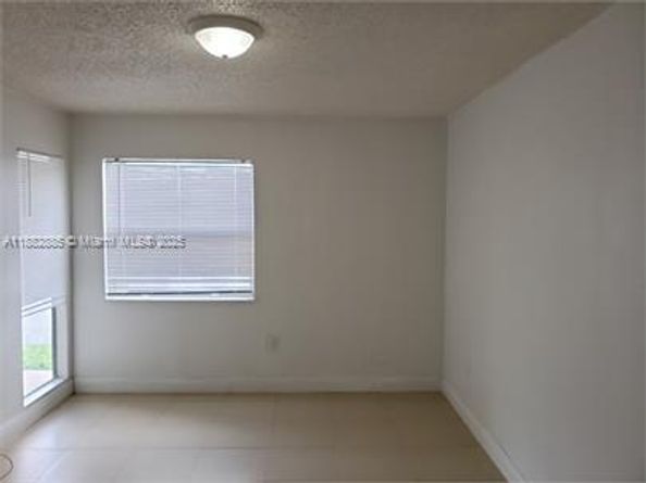 461 SW 113th Way 461, Pembroke Pines FL 33025