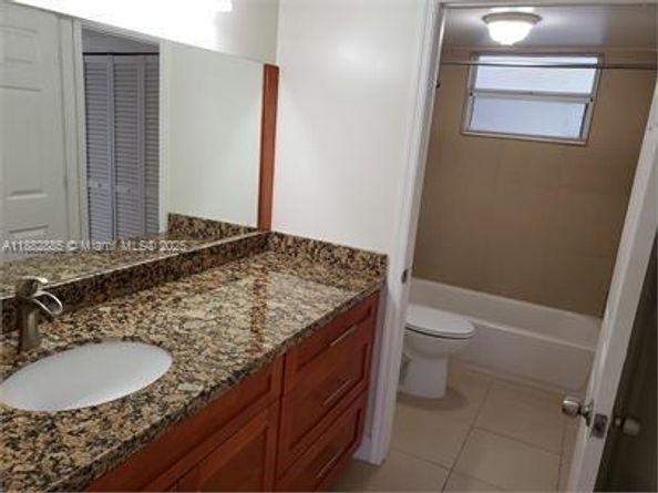 461 SW 113th Way 461, Pembroke Pines FL 33025