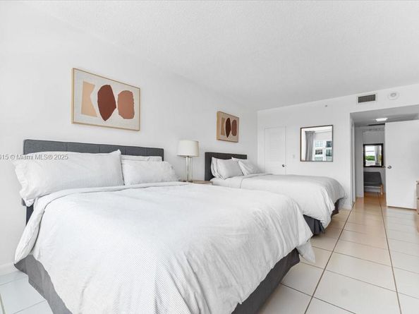 5601 Collins Ave 521, Miami Beach FL 33140