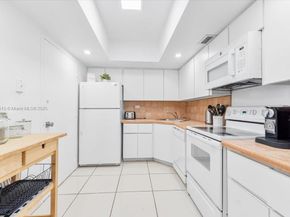 5601 Collins Ave 521, Miami Beach FL 33140