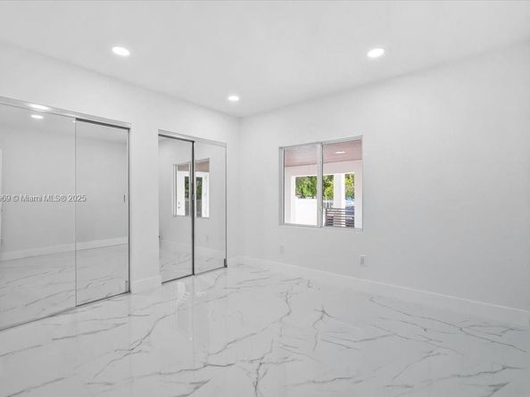 3389 NW 14th Ave, Miami FL 33142