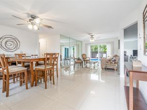 2452 NW 98th Ln, Coral Springs FL 33065