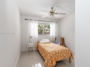 2452 NW 98th Ln, Coral Springs FL 33065