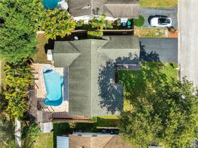 2452 NW 98th Ln, Coral Springs FL 33065