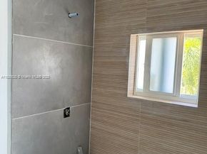 10290 SW 174th Ter, Miami FL 33157