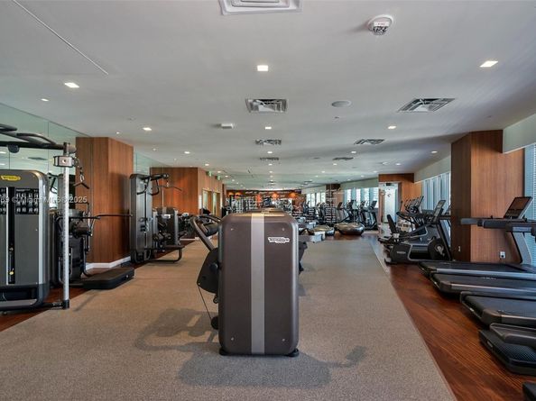 1300 S Miami Ave 1407, Miami FL 33130