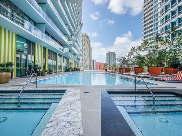 1300 S Miami Ave 1407, Miami FL 33130