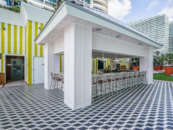 1300 S Miami Ave 1407, Miami FL 33130