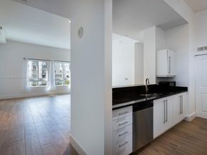 7350 SW 89th St 514S, Miami FL 33156