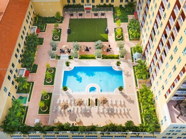 7350 SW 89th St 514S, Miami FL 33156