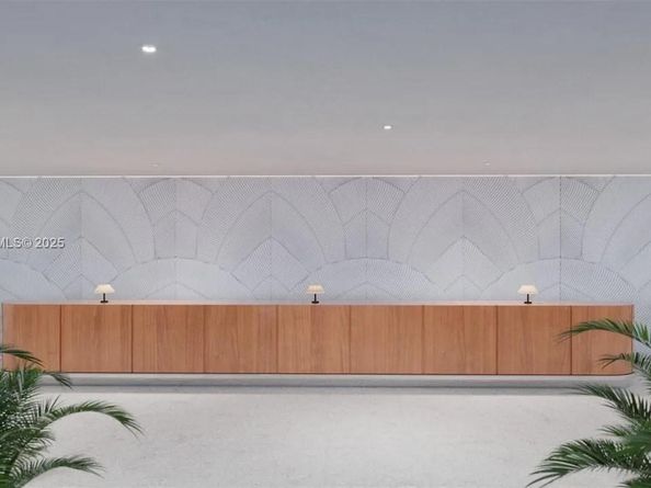 5555 Collins Ave 12N, Miami Beach FL 33140