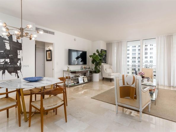 901 Brickell Key Blvd 2702, Miami FL 33131