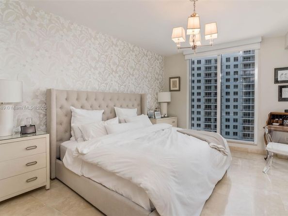 901 Brickell Key Blvd 2702, Miami FL 33131