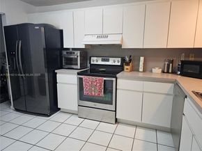 9401 NW 14th Ct 224, Pembroke Pines FL 33024