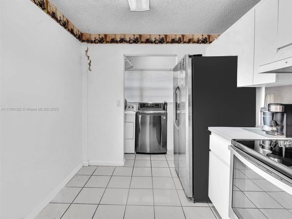 9401 NW 14th Ct 224, Pembroke Pines FL 33024