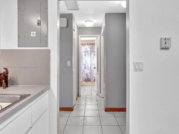 9401 NW 14th Ct 224, Pembroke Pines FL 33024