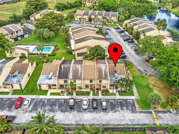 9401 NW 14th Ct 224, Pembroke Pines FL 33024