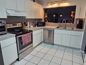 9401 NW 14th Ct 224, Pembroke Pines FL 33024