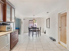 4020 SW 2nd St, Plantation FL 33317