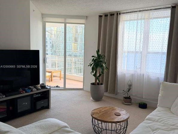 701 Brickell Key Blvd 1501, Miami FL 33131